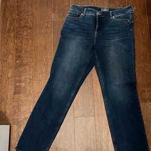 Chicos so slimming straight leg jeans